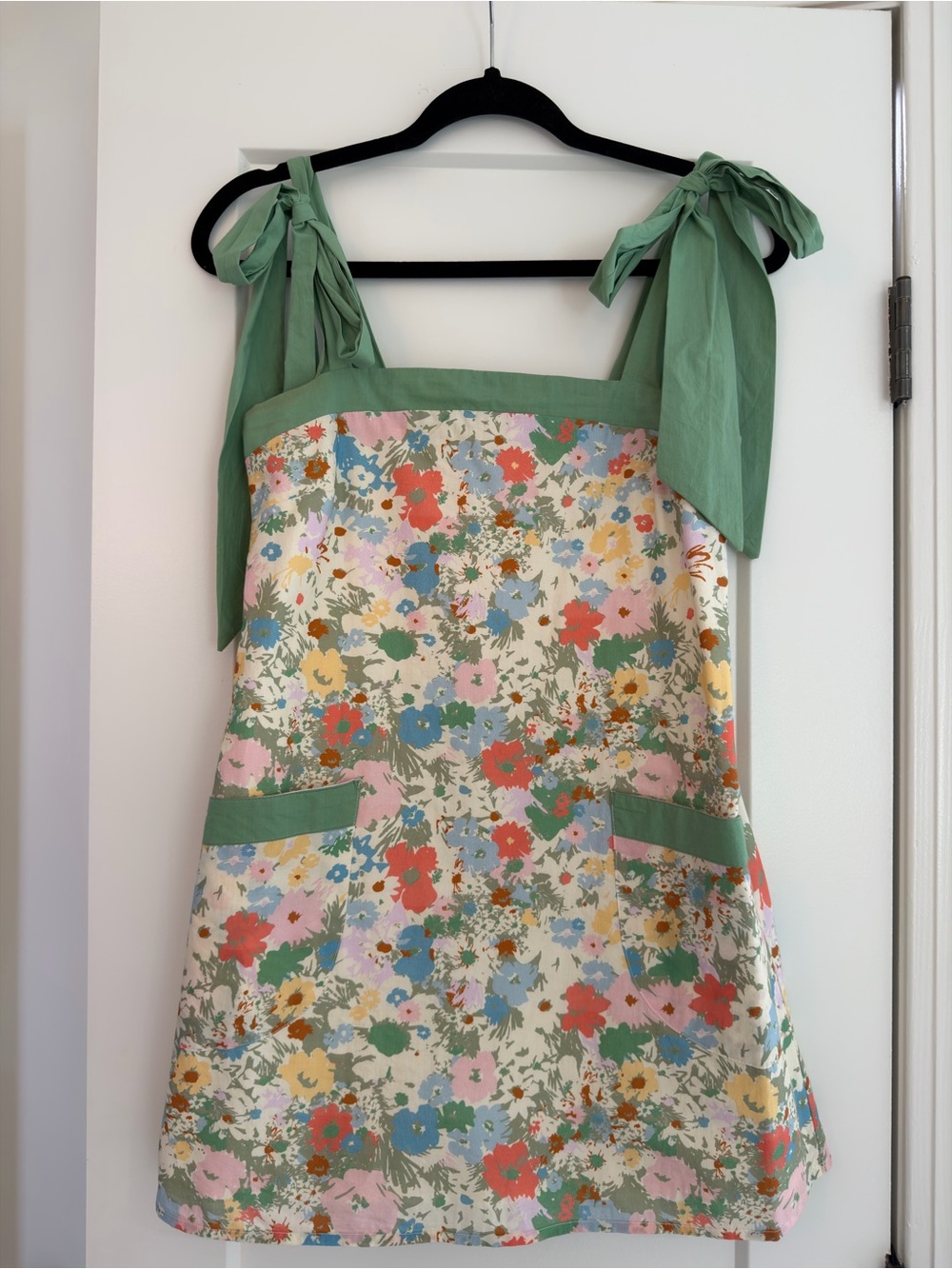 Hermoza Green Tie-Shoulder Floral Sundress